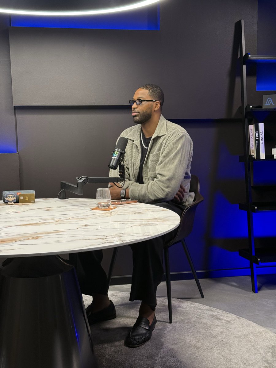 KevinWSHPod's tweet photo. @TThompson came on WSH today to talk about how his NBA career helped him become and better investor and what his edge is over his fellow crypto degens

Out soon on WSH! https://t.co/y9wGDgql2i
