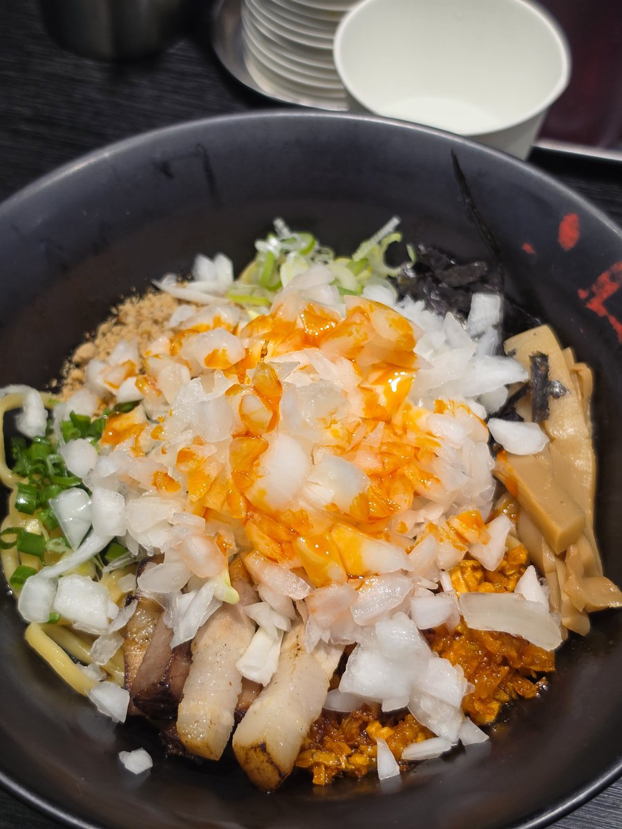 chyulullu's tweet photo. 아부라소바 먹고 카운트다운 라이브 
양파를솓아부라 https://t.co/GKokEUeNTR