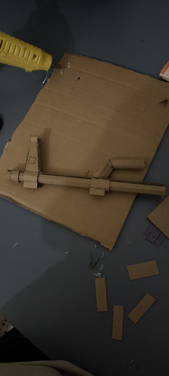 XHasham24344's tweet photo. I'm finally make an AK 74 from cardboard https://t.co/PY63Vo4mYz