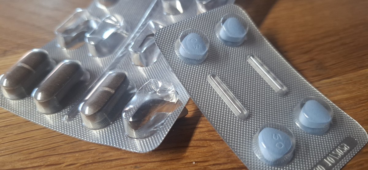 fideledeKhloe's tweet photo. J6 #Khloctober sous stimulants et maintenant le #Viagra

C'est aujourd'hui que sa Majesté Khloé @Deesse_anahyta veut l'essayer, et comme tout soumis j'ai beau appréhender ce moment, j'ai surtout hâte de faire plaisir à ma Reine en l'amusant 🥹

Tout pour Elle
#locktober #femdom https://t.co/ZZaVLvrOPa