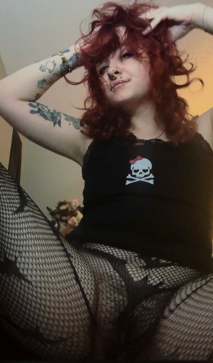 stabd0ll's tweet photo. ITS OFFICIALLY TBOY PUSSY TUESDAY🙌🙌 🌈 https://t.co/Hop7NOOVsG