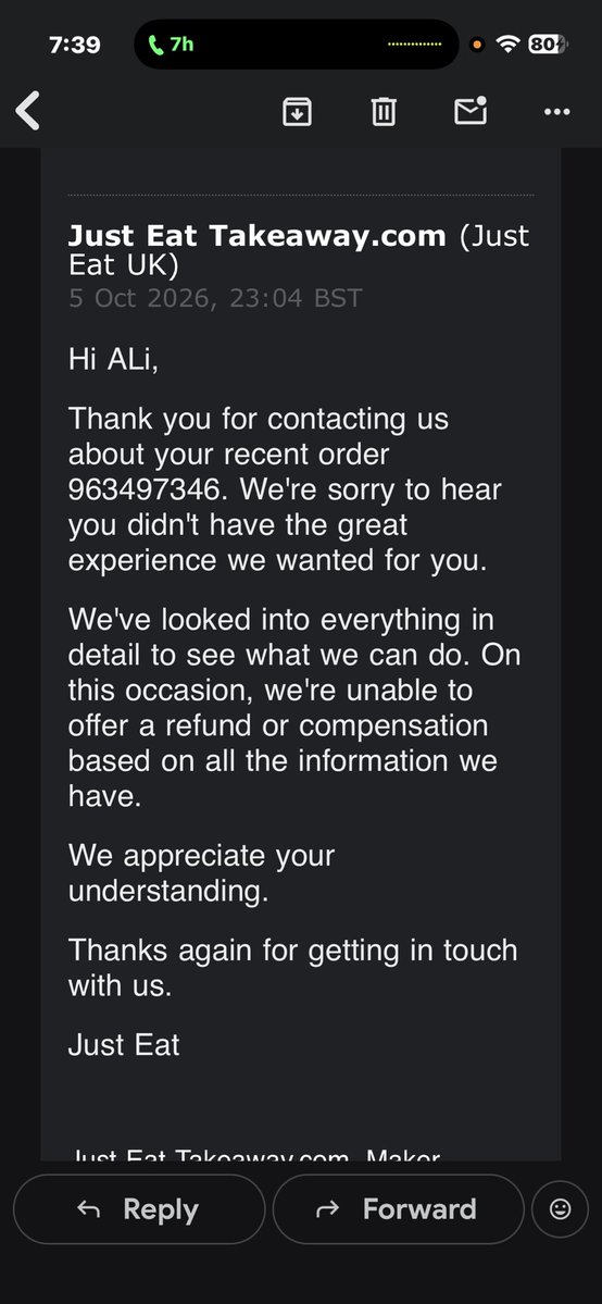 Johnnynagm's tweet photo. @JustEatUK WHAT SORT OF RESPONSE IS THIS? IVE JUST BEEN NOTIFIED BY THE ESCALATION TEAM NO REFUND. https://t.co/ni0Jd60tQX