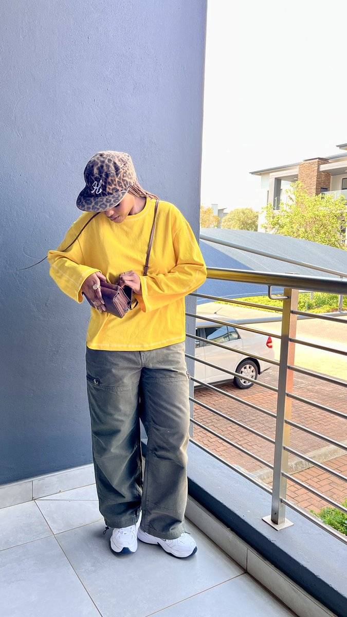 hlonitheelixir's tweet photo. Eish https://t.co/jM1zY8fwsM