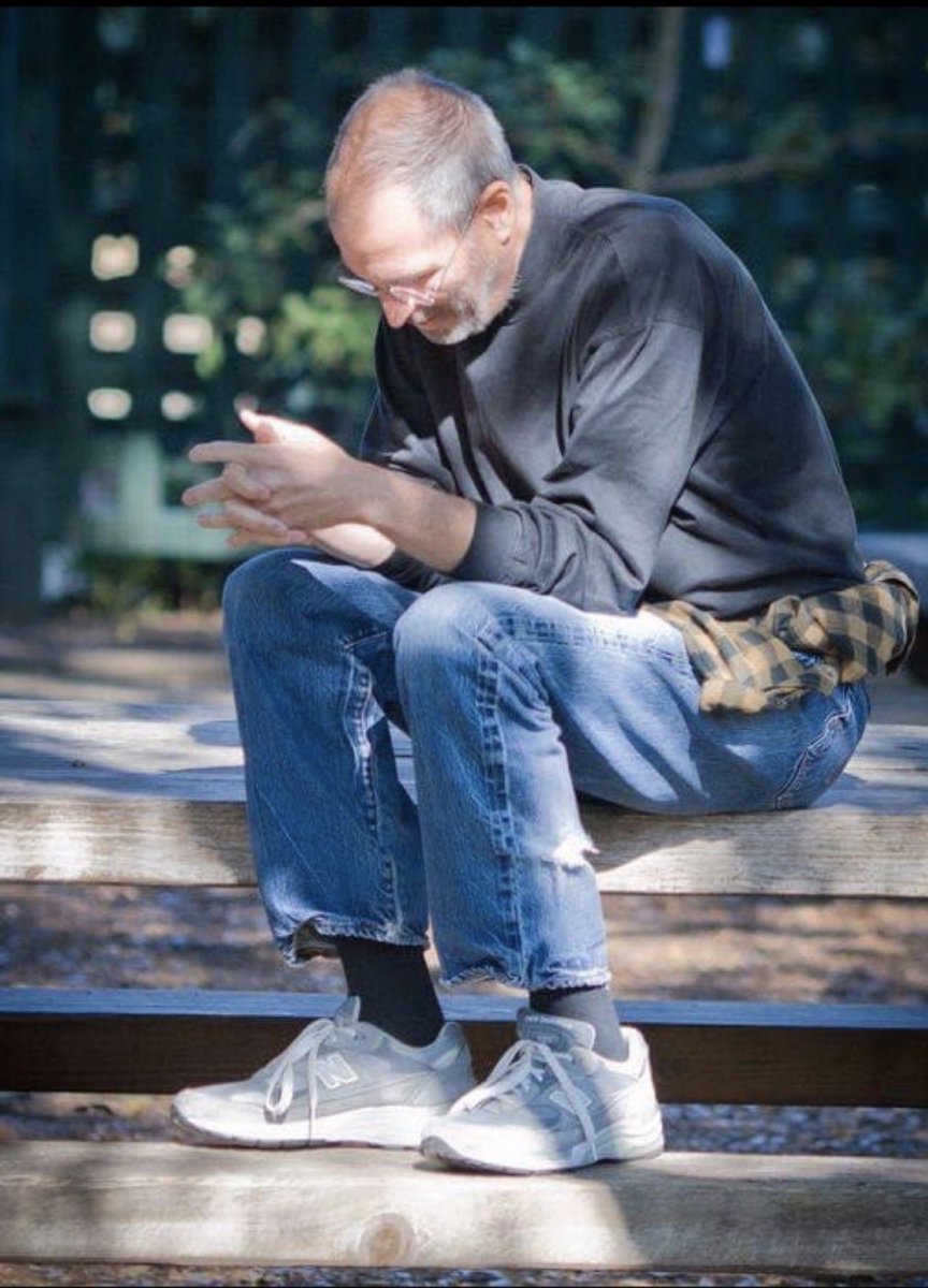 NimishAndAkriti's tweet photo. "Why don't you do something about your hair? It's thinning..."
"Why don't you dress more carefully?"
"Why do you always end up wearing black? And dust your shoes sometimes?"
"Why do you just sit down anywhere?”

My one picture answer to all those queries:

Him...

#SteveJobs #Heroes
