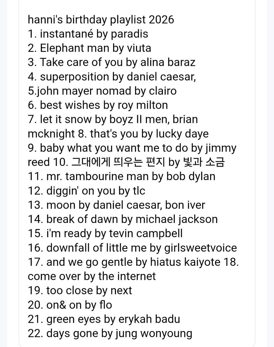 redbnz_mochi's tweet photo. Hanni used to share her playlists with fans for free when Min Hee-jin was the CEO of ADOR.

Now, under its new CEO Lee Do-kyong, ADOR is asking fans to pay for a Weverse membership just to see her playlist.

So Greedy!!!!! 🙄 https://t.co/D2cPfajAAz