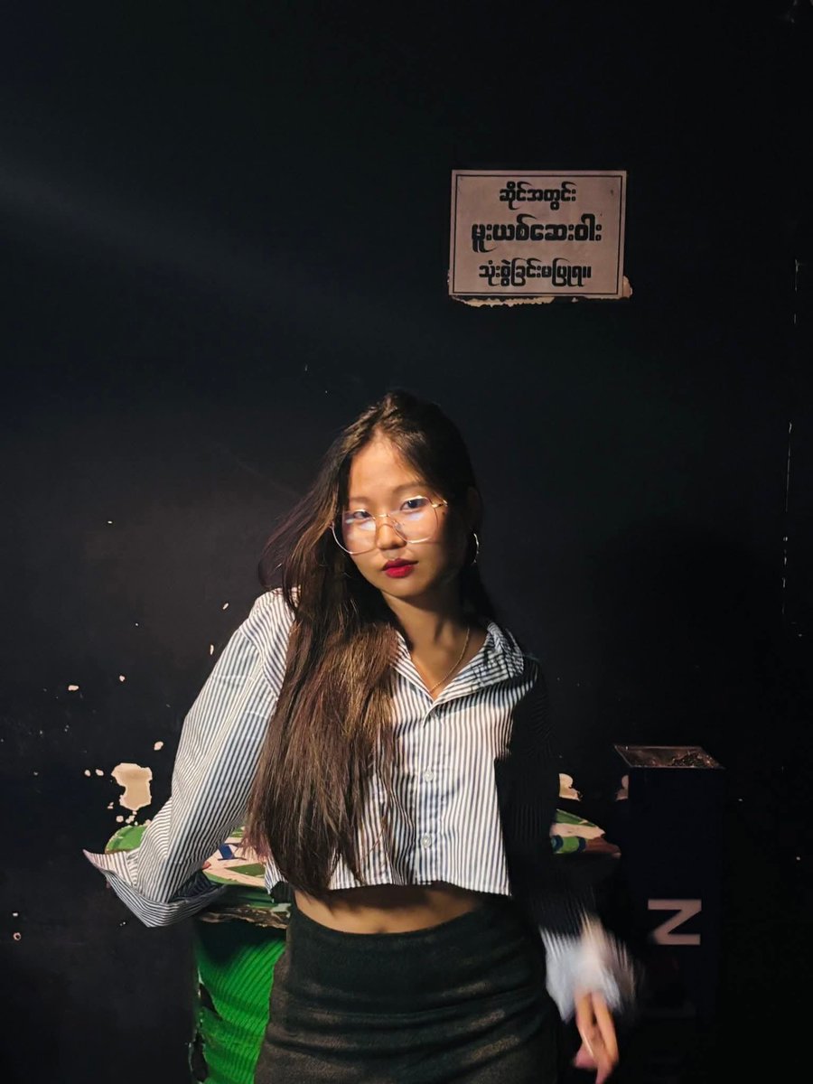 TinMayOobecv's tweet photo. Night out https://t.co/NrZi5PkXoQ