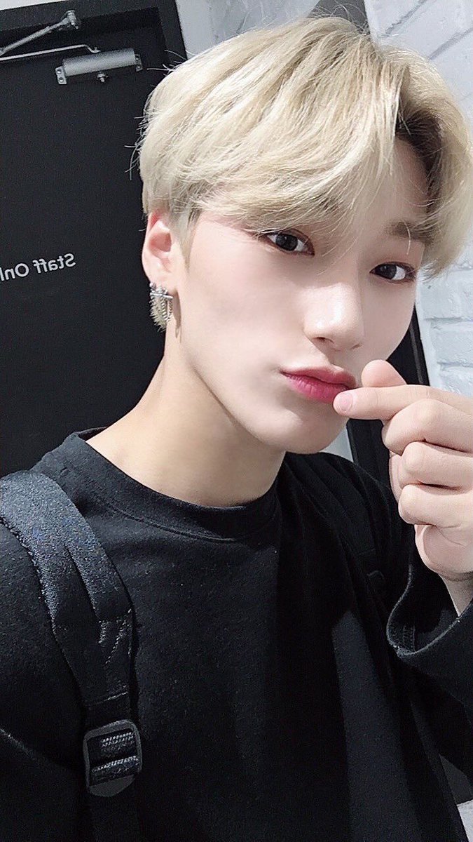 _ma_3ana's tweet photo. #에이티니_트친소 #에이티니_승선소

저는 일본 에이티니예요🐱
한국 에이티니랑 친구가 되고 싶으니까
반응 주세용♡

♡-f
RT-dm https://t.co/sgzkVg8AfD