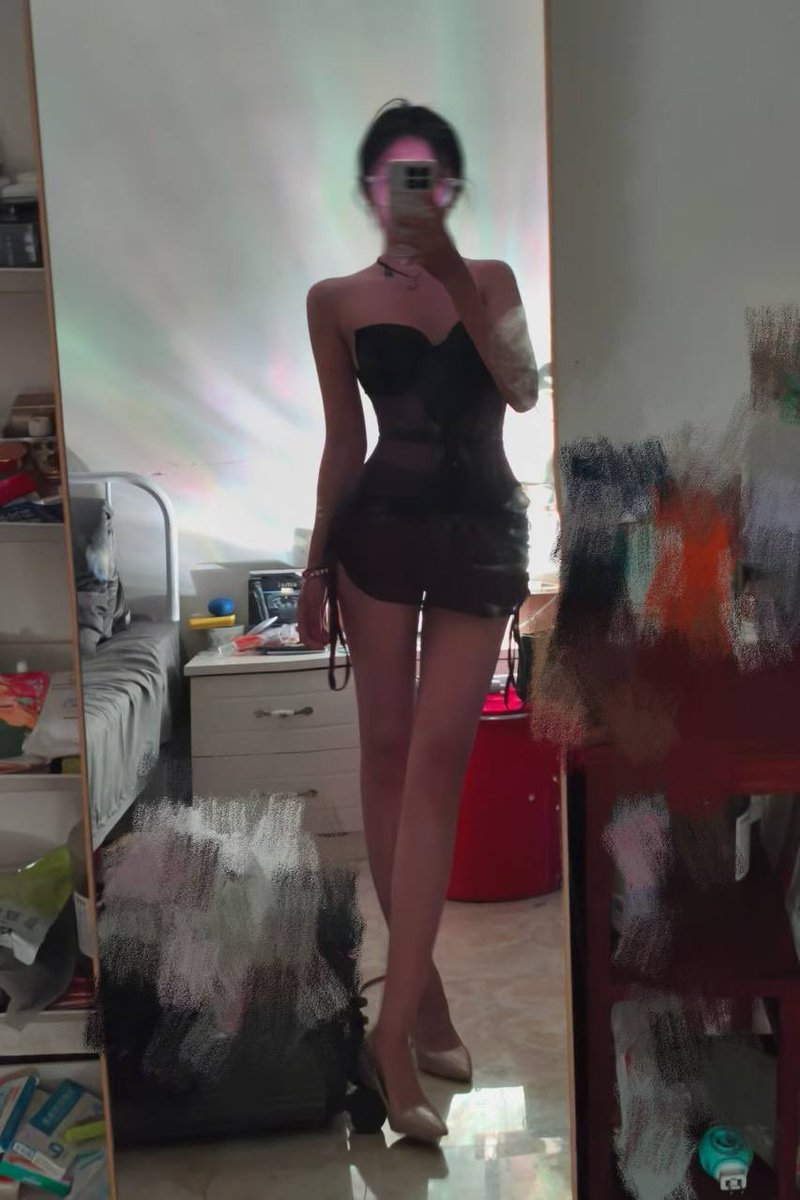 M4l8l's tweet photo. 04女、找男（不开玩笑）在线蹲一位周末能约的男搭子，感觉好的话可以长期！不打扰彼此生活！点赞优先 真的不是🚪姐 https://t.co/KexXO4cWOC