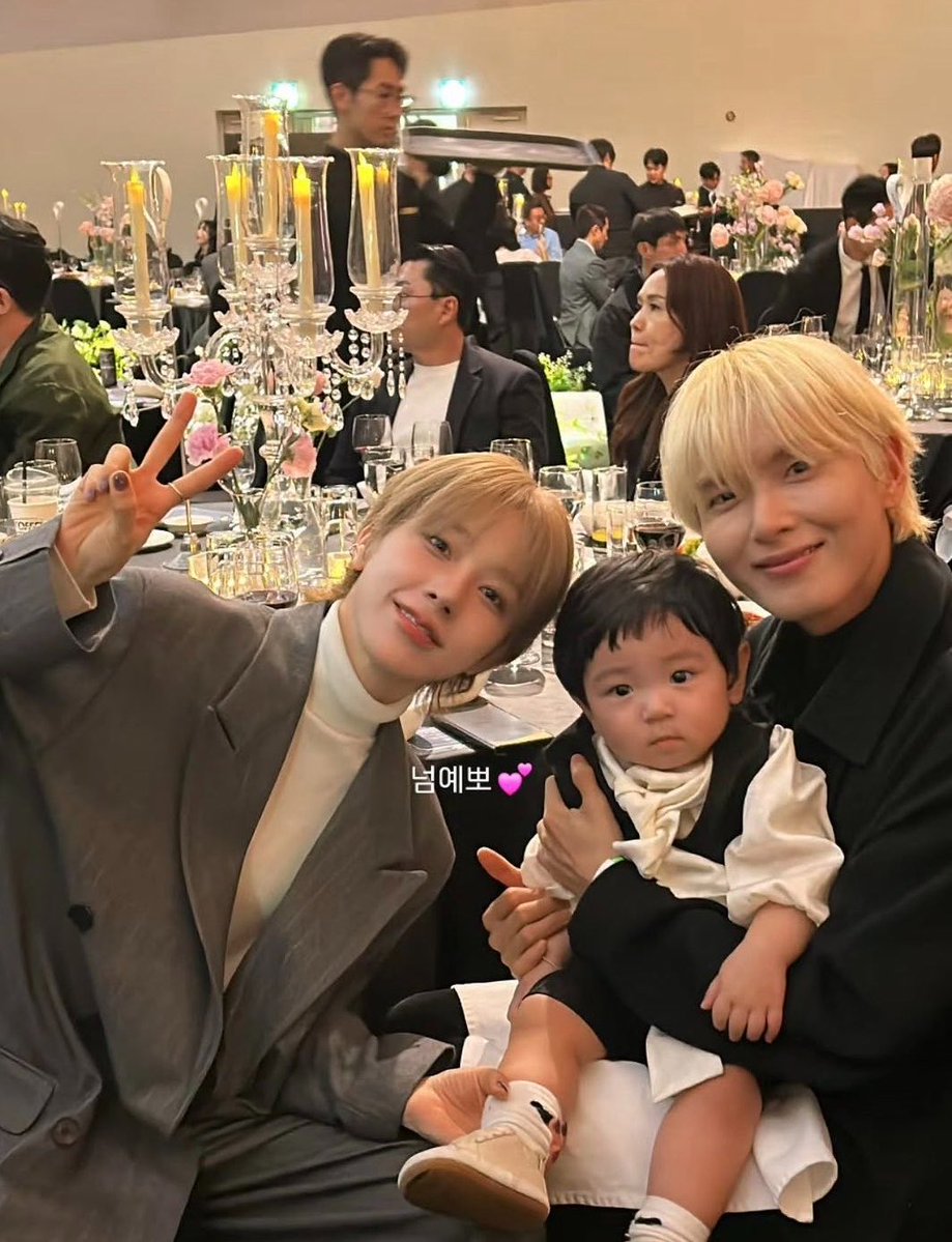 nullnec's tweet photo. my butch 4 butch lesbian parents https://t.co/fL8v9qwNMn