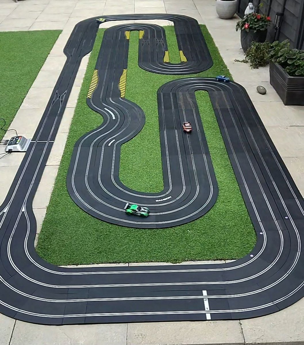 Scalextric tweet picture
