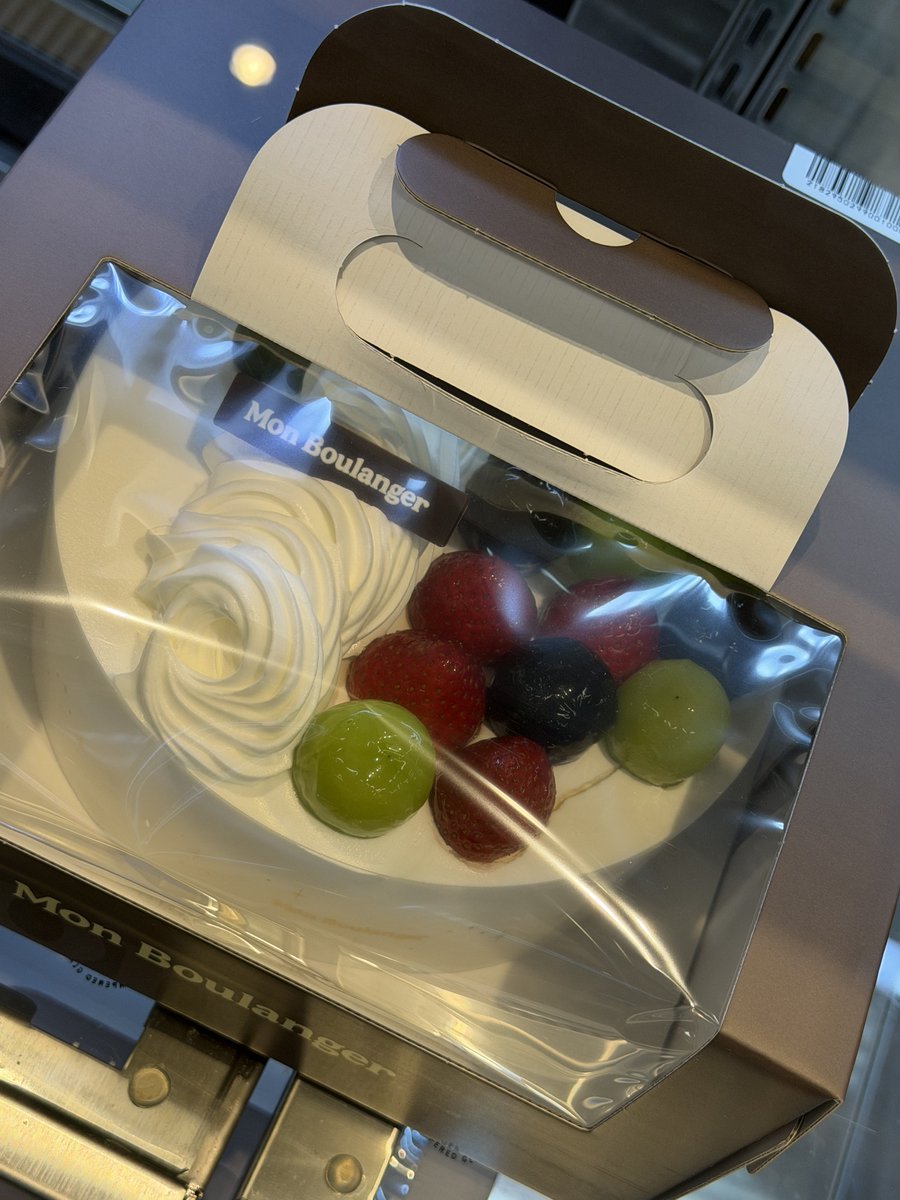 1ucki9ir1's tweet photo. 헐.. 난 요즘 카페 베이커리보다
이런 빵이 너무너무 좋음……… https://t.co/0gkZ0yGRHh