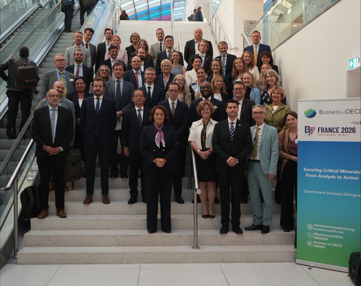 BusinessatOECD's tweet photo. 🪨 Yesterday, we held an event on "Securing Critical Minerals: From Analysis to Action" with the #B7 - the global business forum to the @G7, chaired by our member @medef.

We heard from range of experts including @OECD, #MEDEF, @IEA, @USTradeRep, @MofaJapan_jp, @jpmorgan, @GroupeEramet, @Microsoft, @CdnChamberofCom, @Der_BDI & more.