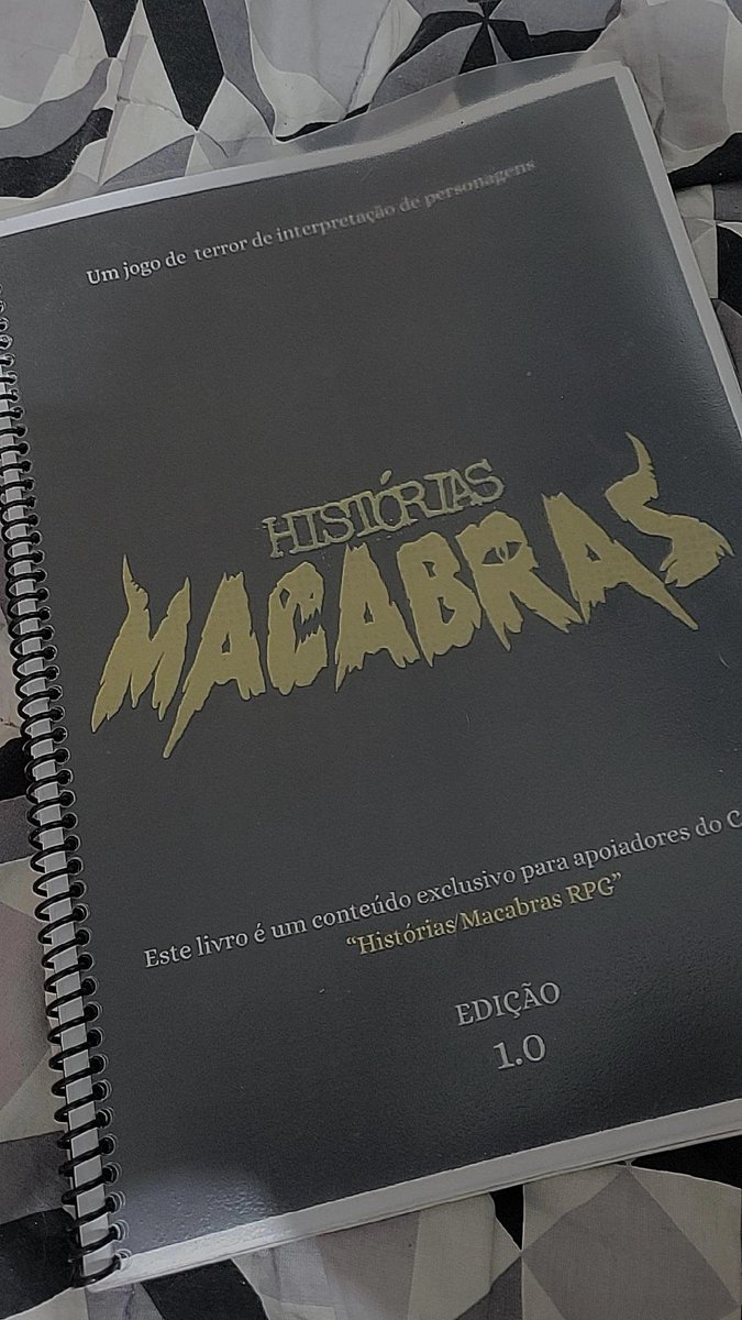 AcervoMYEReHM's tweet photo. Não lembro se já cheguei a mostrar o livro que fiz quando era o primeiro catarse, preciso refazer atualizado agr https://t.co/vksszNRXEO