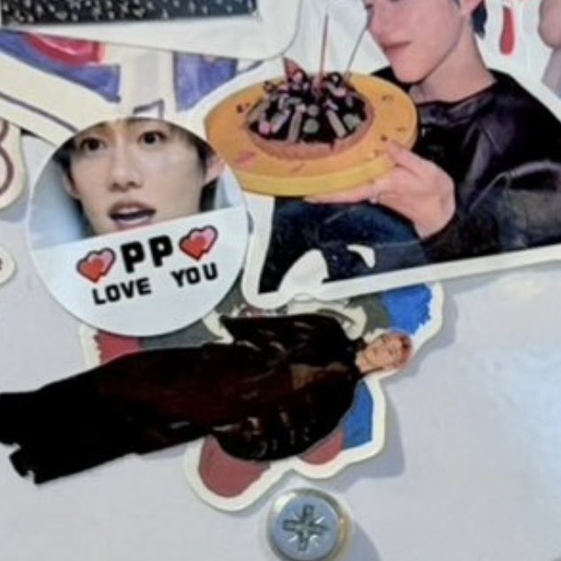 looknummm's tweet photo. กุแค้นนน สตกตัวนี้กุแปะกับมือ 😤 อิเวน ละขนาดแค่สตก fan art มันยังทนไม่ได้ 5555555555555555 แล้วรูปเต็มเห้มาก มันแปะทับหน้าสตกทุกอัน อรืม คีพเดี่ยวอุบาทมีทุกที่คร่ะ https://t.co/BdyzstLRG9