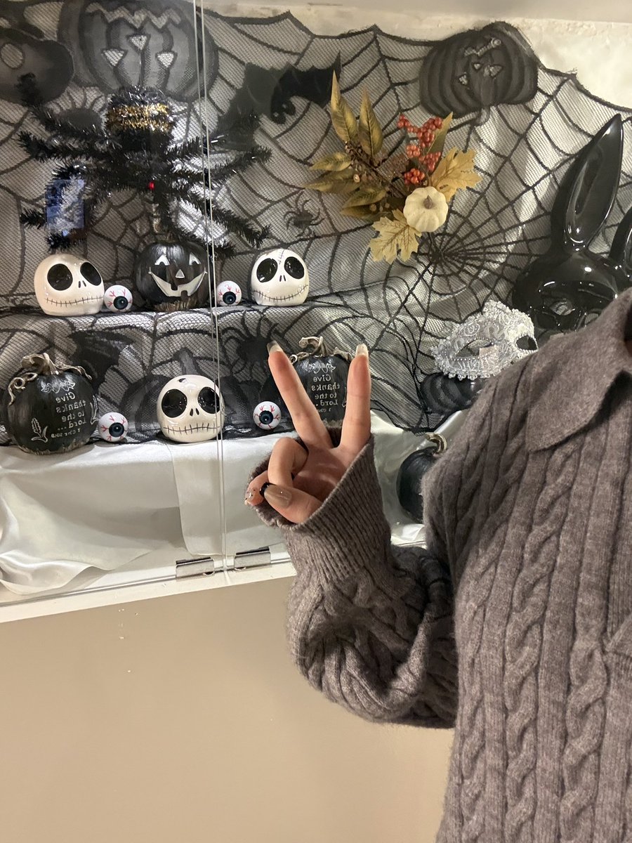 na_chann615's tweet photo. 昨日、一昨日も完売ありがとうございました
ハロウィン仕様のアフェット可愛い🖤 https://t.co/LD0gXmJoAI