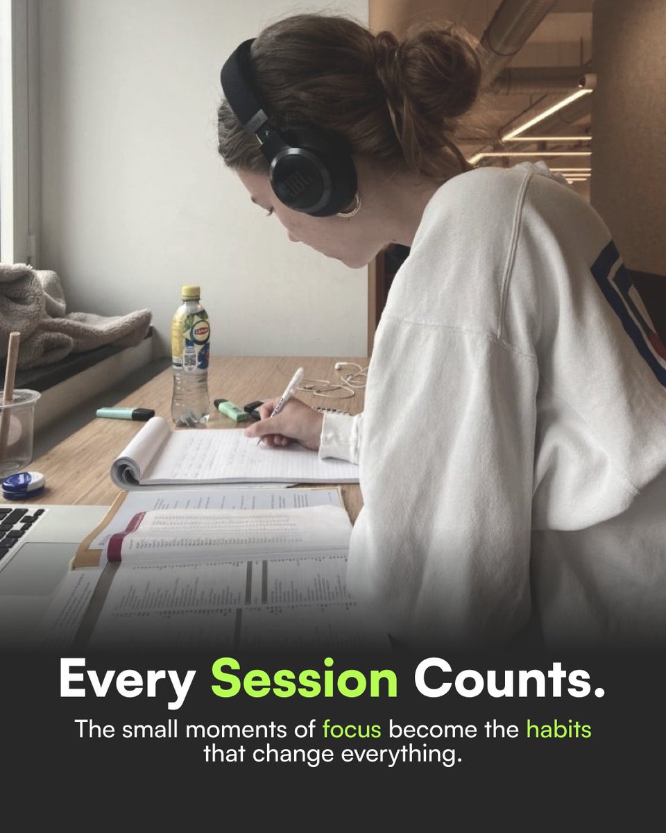 thejoltapp's tweet photo. Screen time shows how long you used your phone, not how well you focused. 
A focus score measures whether you follow through.

Read more: https://t.co/wMZzPq90k7 https://t.co/D7bSG36Yvs