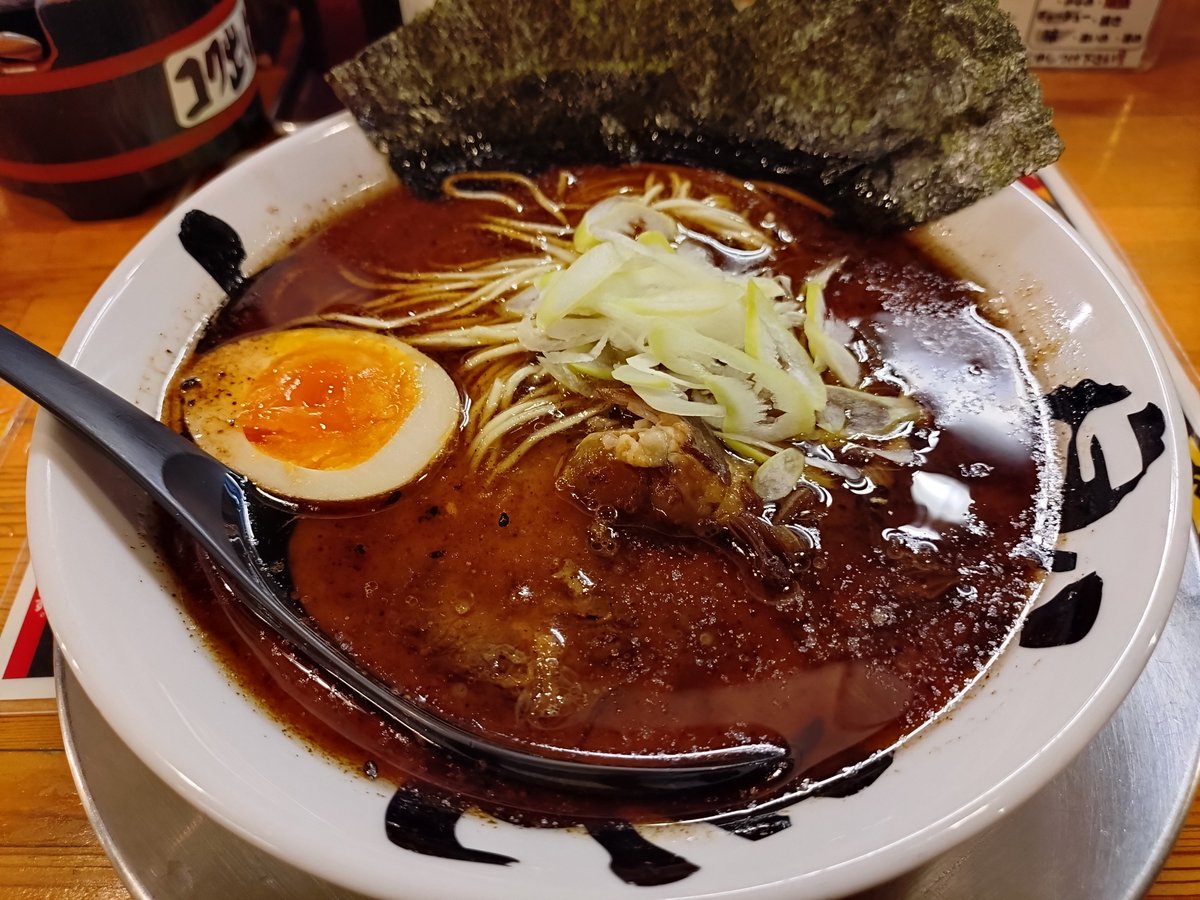 bitbybit314's tweet photo. 【ご連絡】

あくまでも予定ですが、タンメン屋としての営業は10/25㈰まで、1週間ほど入れ替え期間を取らせていただき、11/1㈰にリニューアルオープンの予定です。

秋季限定「窯焼き肉盛油そば」は昨日あまり出なかったので、明日の昼も提供いたします。

先週もお伝えいたしましたが、朝ラーは10/11㈰と18㈰のあと2回やった後はしばらくの間お休みとなります。
再開しない可能性も大いにあるので、こちらもぜひ。

そんな感じで10月もよろしくお願いいたします🙇

#たまりにたまってる最近の麺活