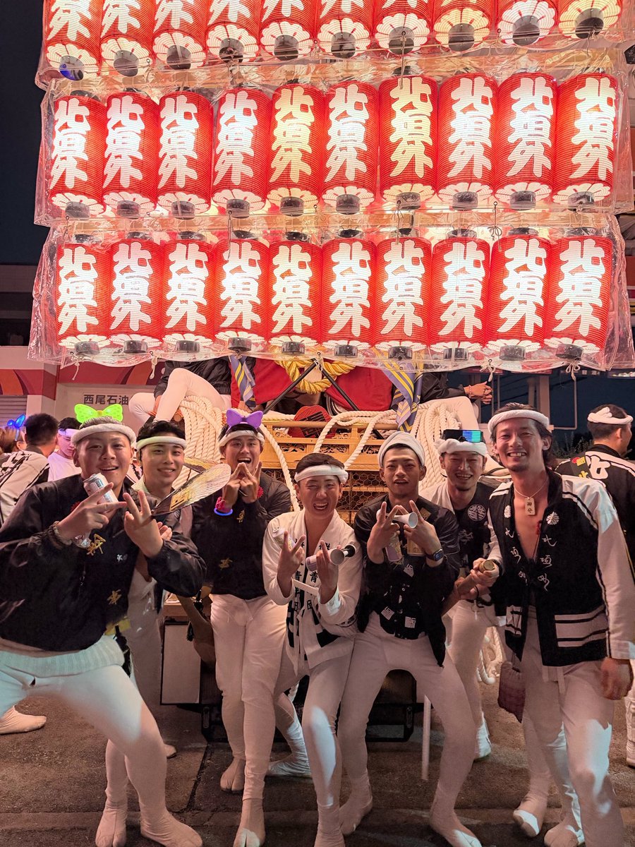 POWAWAN_NONO's tweet photo. 今年の祭りも無事に終了
初めて追い役での祭りやったけど、曳き手のとき痛ならん所痛なるし、綱長した3年に続き雨降ってたけどほんまにええ祭りやった。
人も少ない中よく曳ききってくれたなありがとう。 https://t.co/nCgfY2rwhW