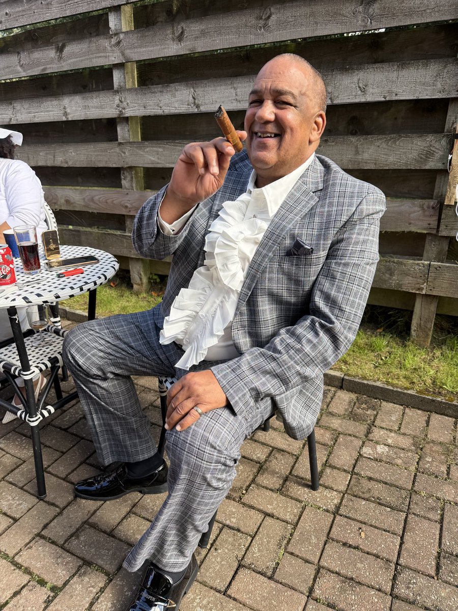 ruthcarroll610's tweet photo. The absolute legend that is my brother. The life and soul of every party, and the kindest heart you’ll ever meet. If you’ve ever met him, you know exactly what I mean. He brings the sunshine everywhere he goes! ☀️ #Londoner #LifeAndSoul #AbsoluteLegend #OneOfAKind #WeddingVibes https://t.co/zGj0Ea2DJR