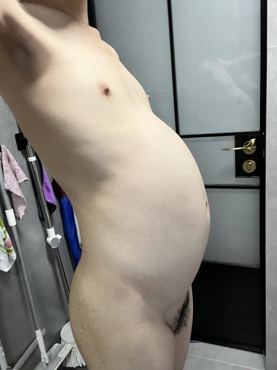 XWA_QwQ's tweet photo. 不记得灌了多少了 只知道肚子胀胀的
打了点气然后灌肠 拍照看不出来有多大www
要换个塞子了 顶的我都呆不住hhh https://t.co/oCa6ilWalD