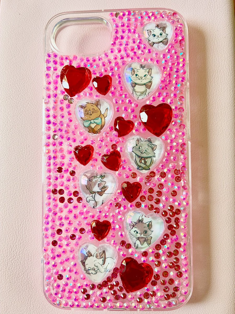 love_hh0213's tweet photo. 新しいデコ電作った！
キラキラしてるとテンション上がって元気になる💖💖 https://t.co/BI4XuCRLY7