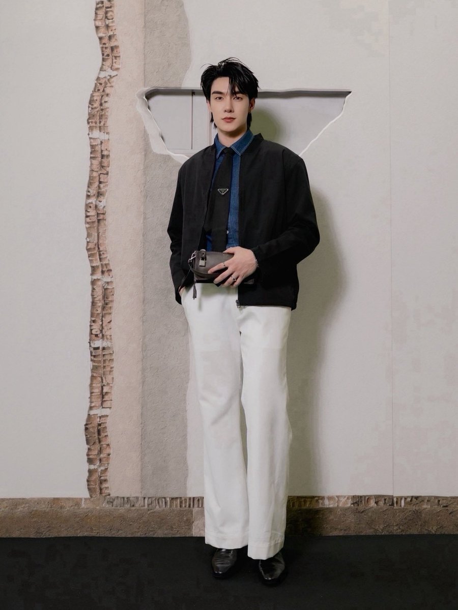 maelimiles_'s tweet photo. 💙🤍
#TeeBoonyakait https://t.co/2JSdxJe5KD