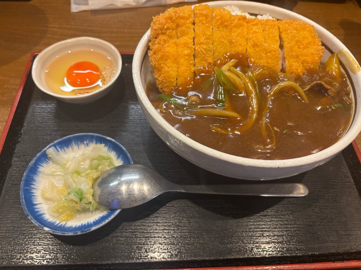 yuton06's tweet photo. カツカレー！ https://t.co/07sVe57fsL
