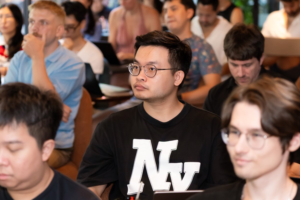 cipherprojects's tweet photo. This weekend we supported the @spacexai Grok Bot Meetup.

Every person had a different background but they all want to learn to automate their life and business tasks with AI. 

Amazing to meet everyone and thanks to @frontierclubx and our Founder @techopsasia for connecting. https://t.co/lBymdnj7ka