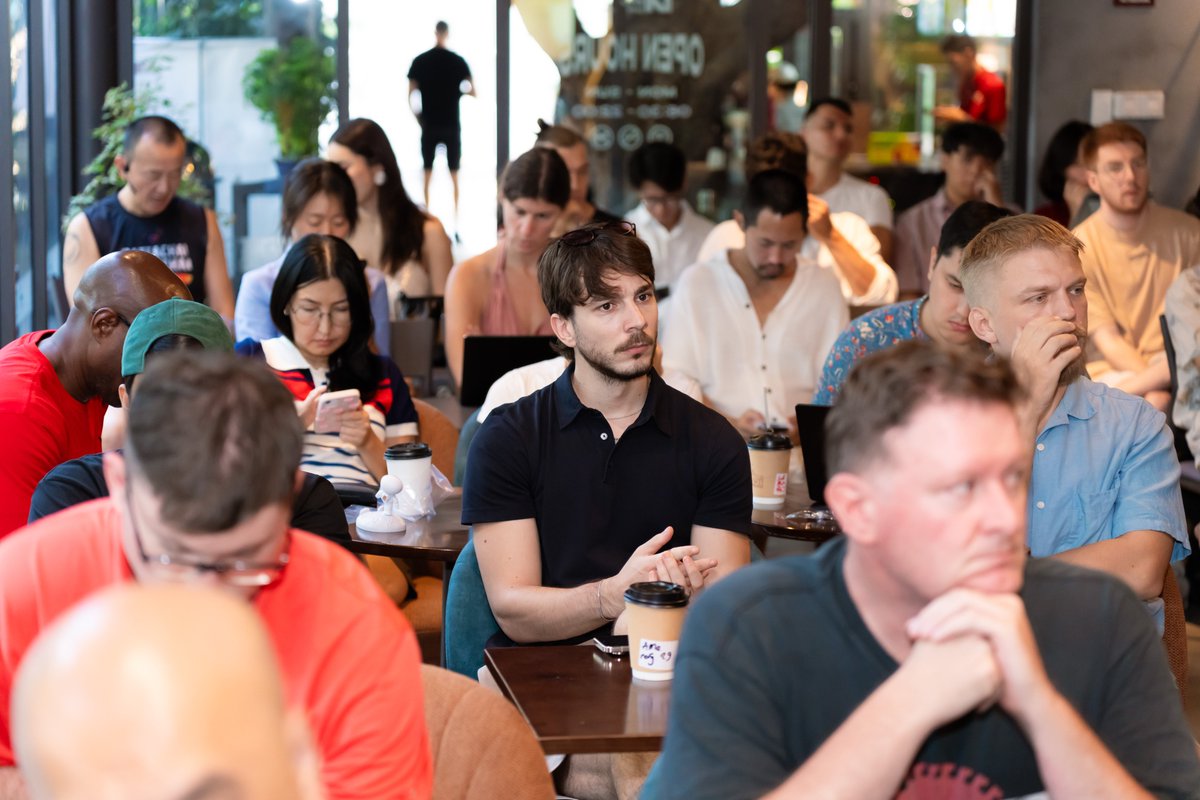 cipherprojects's tweet photo. This weekend we supported the @spacexai Grok Bot Meetup.

Every person had a different background but they all want to learn to automate their life and business tasks with AI. 

Amazing to meet everyone and thanks to @frontierclubx and our Founder @techopsasia for connecting. https://t.co/lBymdnj7ka