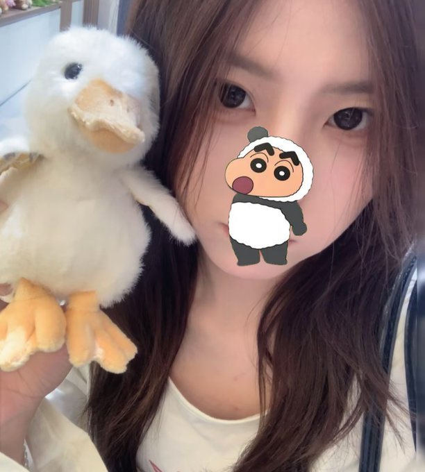 AdrienSoil39188's tweet photo. 你在干嘛呀 有没有想我呀？
#意大利  #女大 #交友dd https://t.co/4blBVSX6YX