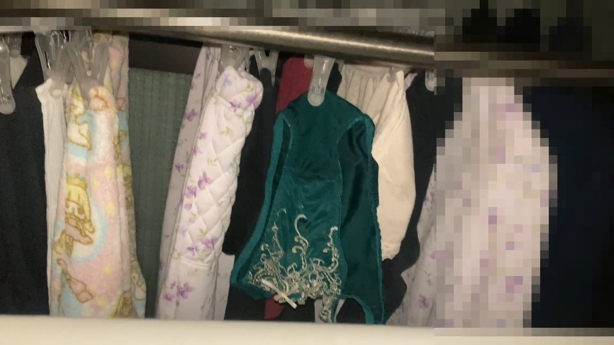 pankokisky's tweet photo. 近所に住んでる19歳専門学校生、ちょいギャル入った美人のおねえさん
道路のすぐそば、簡単に手が届くとこにこんな光景が拡がっていたら、君はガマンできるかい…？ https://t.co/NcqhGzx7Dk