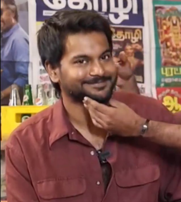 moonlitchkn's tweet photo. atp, rishanth really are this meme 😭😭

"I heard people are 
shipping us”                        "TO WHERE?""

#dorothy #sananth #rishikanth https://t.co/4SkEux0dPd