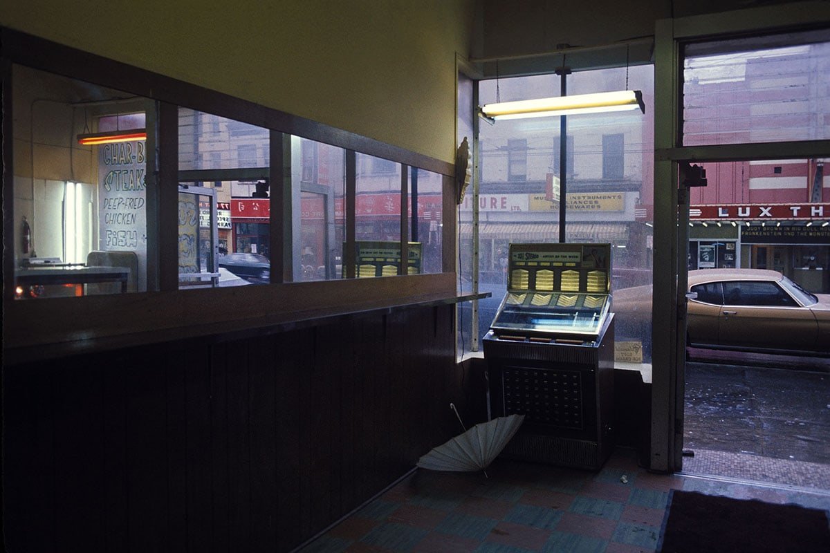 sylvie_longeron's tweet photo. Greg Girard https://t.co/wqpb5dfyum