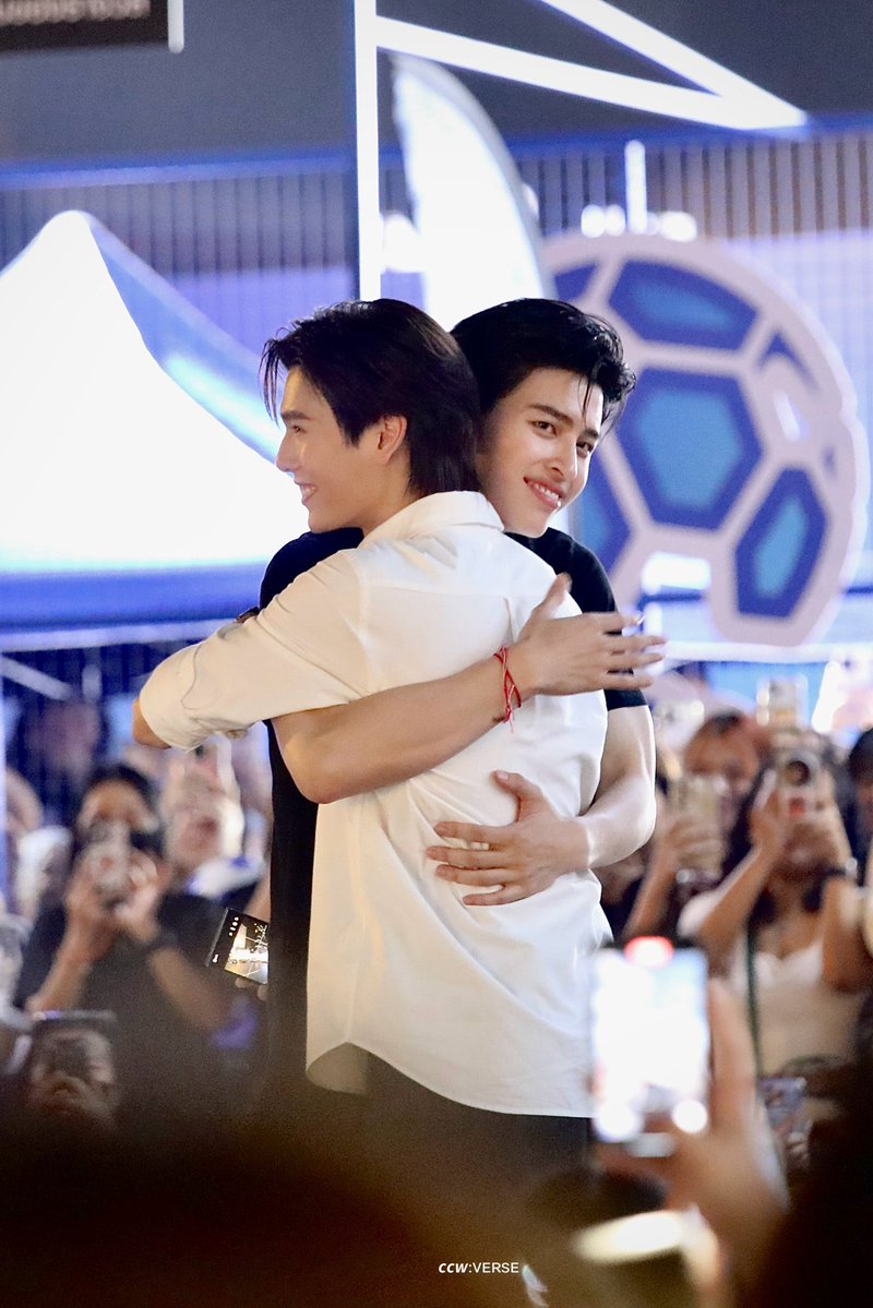 AUSSAPPPW11's tweet photo. 🐶🐱ความเป็นปภว 🥰🧡🤍
เงียบ=อยู่ด้วยกัน

ไปกันแบบเงียบๆ 
ไปด้วยกันไม่มีถ่ายรูปลงโซเชียล 
ไปเอนจอยทำกิจกรรมด้วยกันตามประสาคนที่รักและสนิทกัน ใช้เวลาอยู่ด้วยกัน ในวันเวลาที่ตรงกัน

วันไหนหลังทำงานกันเสร็จก็ไปกินข้าวเดินเล่นไปใช้ชีวิตในแบบของเค้า2 คน 
ดีจังเนาะ 🥹✨

#ปอนด์ภูวินทร์ https://t.co/cBPQs7mtrv