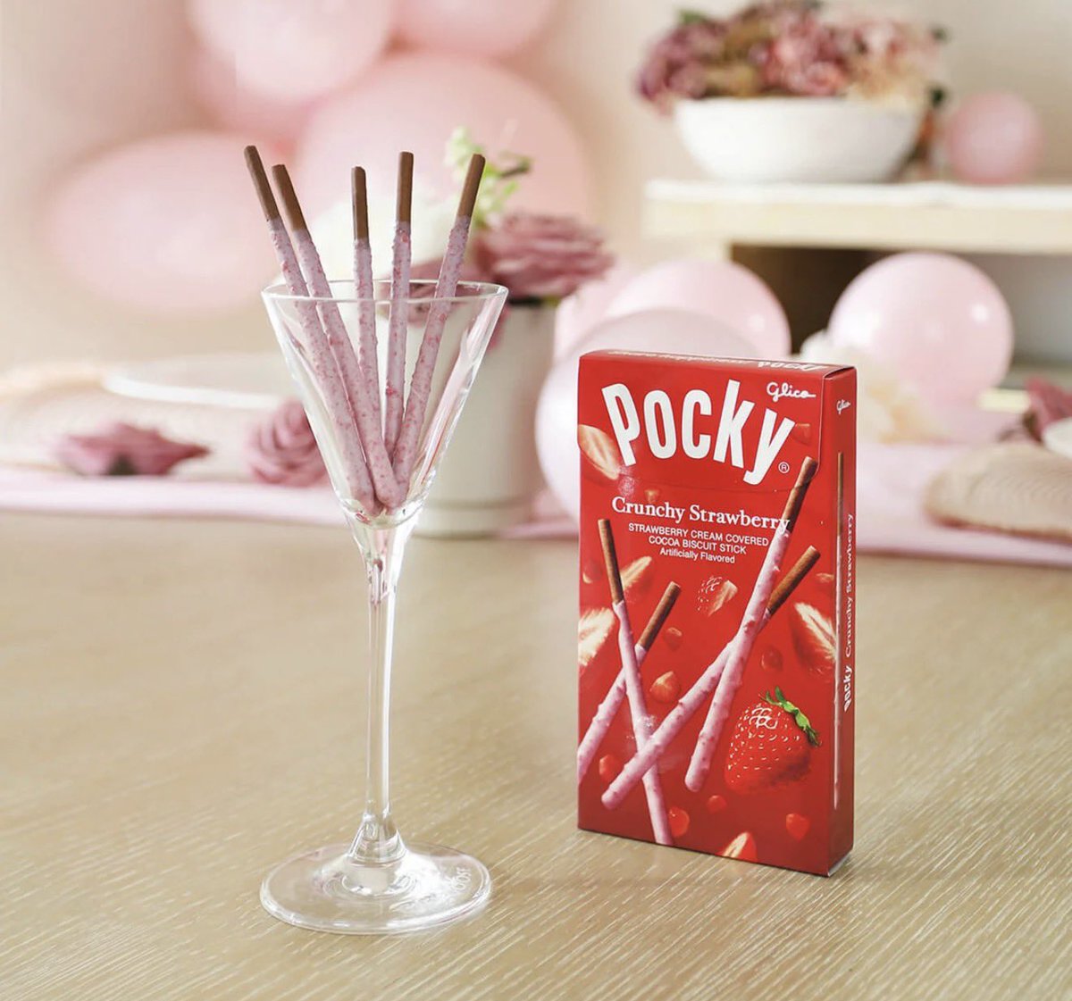 basedIight's tweet photo. Malleus my lil strawberry pocky 😭😭 https://t.co/0nATLnFlSi