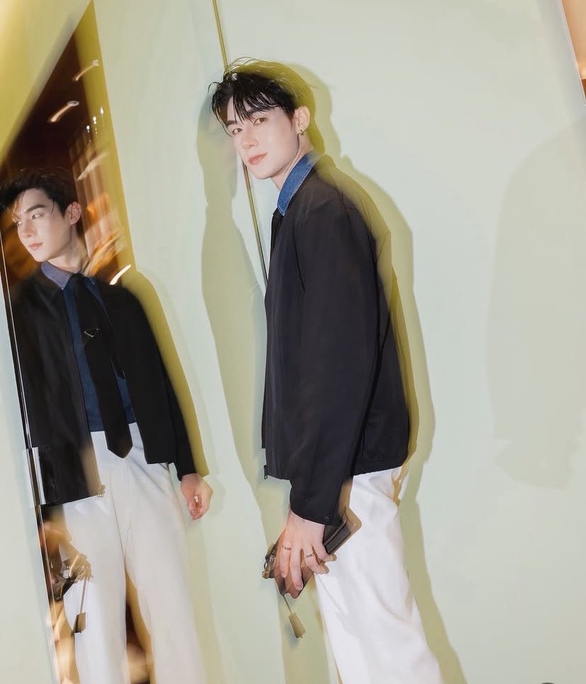 zeeaweles19's tweet photo. หล่อว่ะ เเฟนเฮง🫶🏻✨

#TeeBoonyakait https://t.co/9ZDB8tT5IF