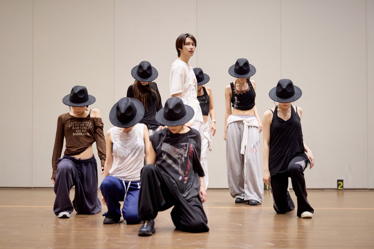 pledis_17's tweet photo. JUN ‘9’ 1st EP CHINA Dance Practice Photo Sketch

▶️ https://t.co/9T1sNbIPh0

#JUN #준
#SEVENTEEN #세븐틴
#JUN_1stEP_9
#JUN_9 https://t.co/cmoGSso96n