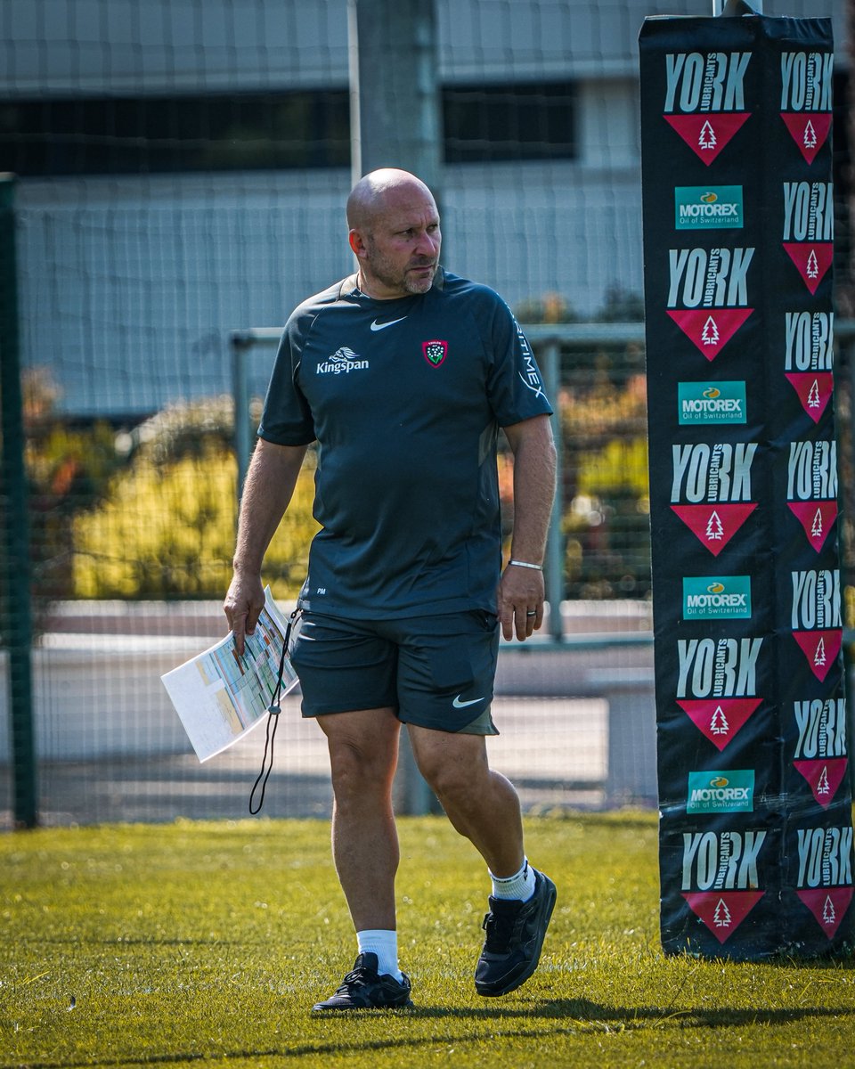 RCTofficiel's tweet photo. 𝗖𝗢𝗠𝗠𝗨𝗡𝗜𝗤𝗨𝗘́ 𝗢𝗙𝗙𝗜𝗖𝗜𝗘𝗟 

Pierre Mignoni a fait part à la Direction du Rugby Club Toulonnais de sa décision de mettre fin à sa mission de Directeur du rugby, ce que le club a accepté.

Le communiqué 👉 https://t.co/RIn0J66L9g https://t.co/NATUYncTr0