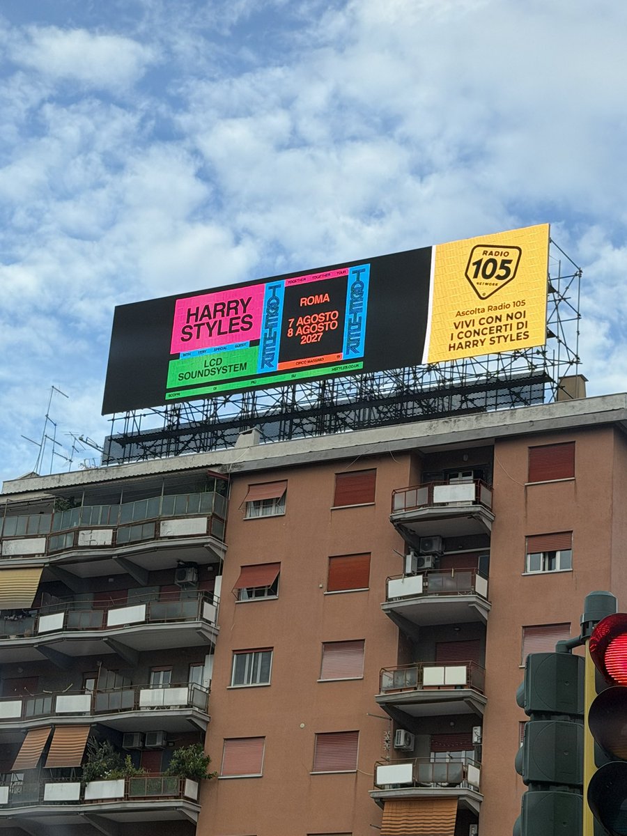 youcanletitgo_'s tweet photo. è come un film di orrore vivere in questa città https://t.co/JZTx92YI9J