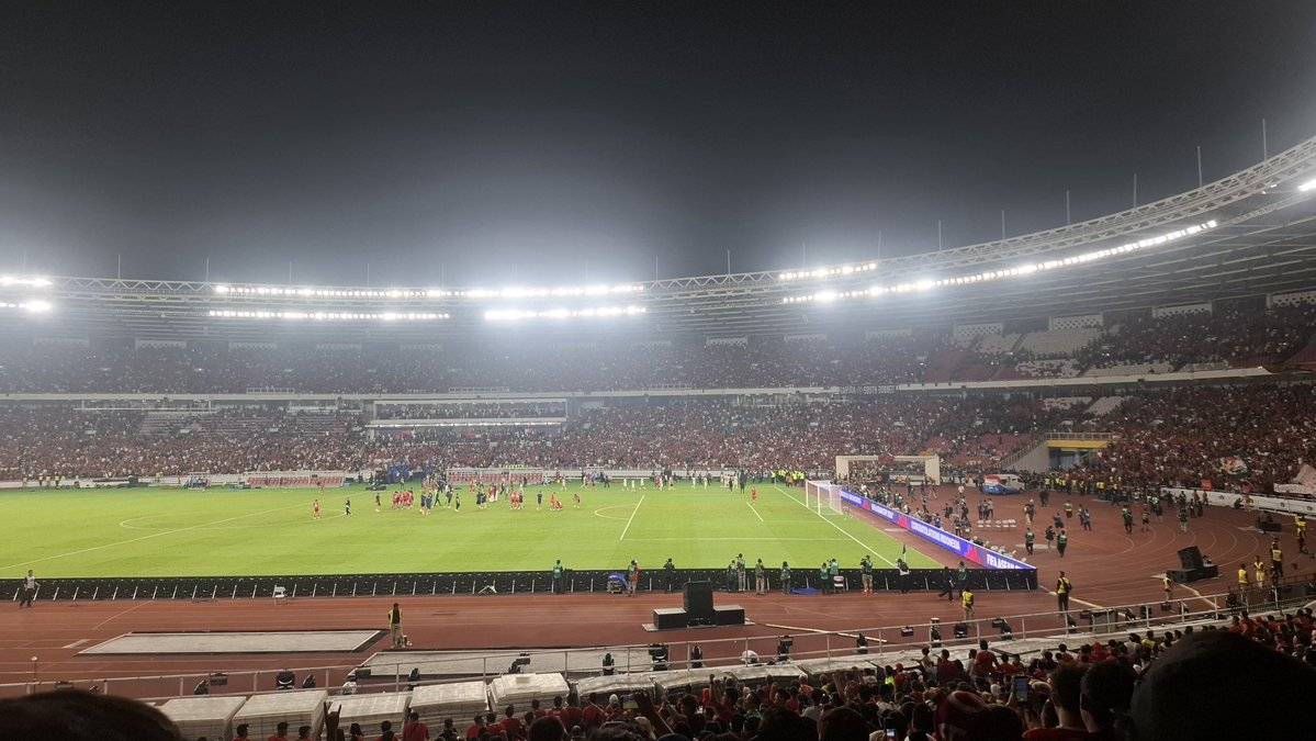 ciummmbuleuit's tweet photo. THIS ONE INDONESIAAAAAAA https://t.co/UqI4EZqXoo