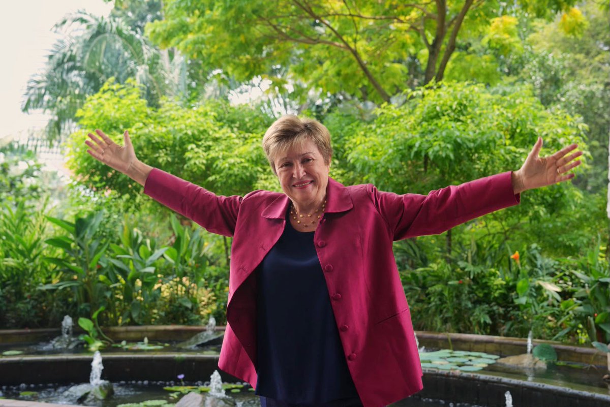 KGeorgieva's tweet photo. Hello, Singapore! Delighted to be in this vibrant city again. Looking forward to conversations on the global outlook, opportunities for growth, and how to build greater resilience in a changing world, ahead of our #IMFMeetings in Bangkok next week. https://t.co/d90Vl8dKwA