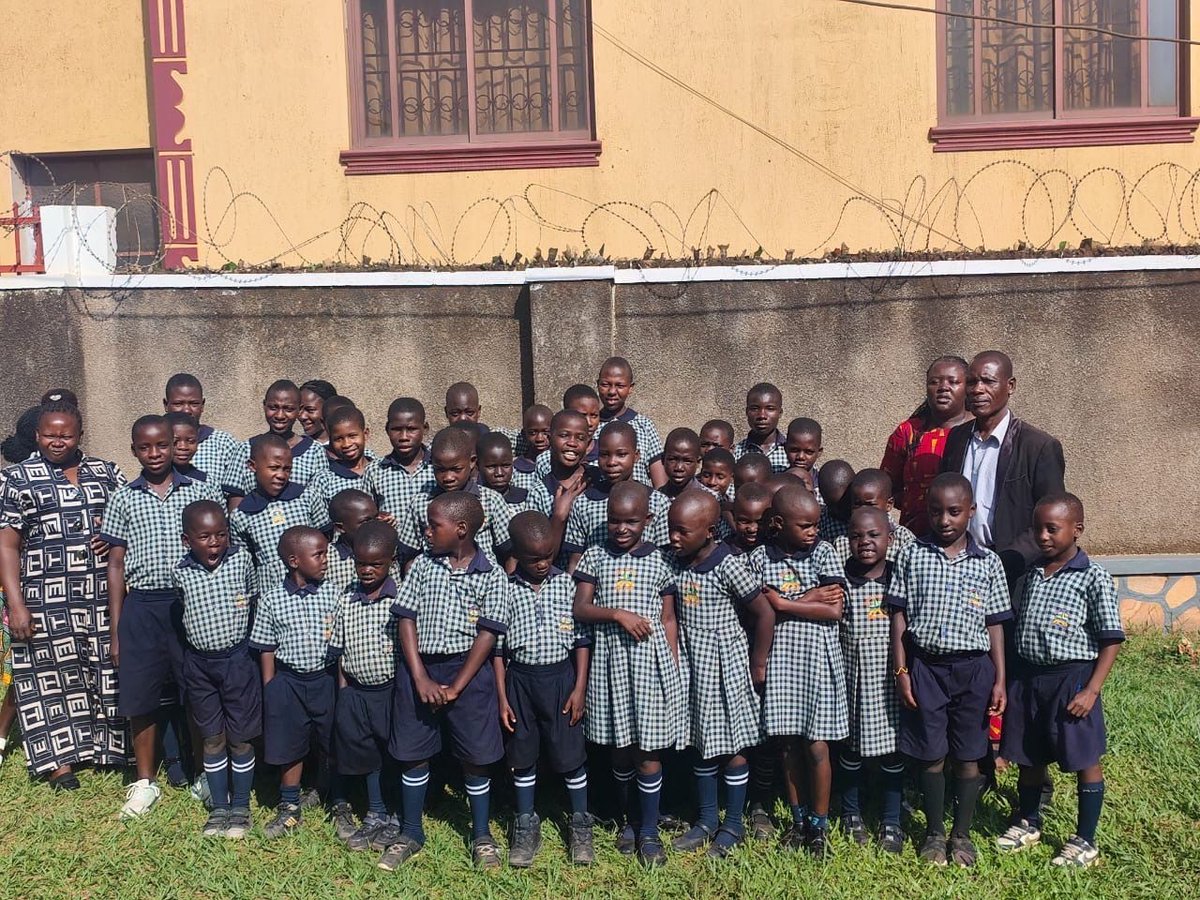 wellsofhope's tweet photo. Happening now: The long awaited, the children are visiting their parents in prison. This is always a special day for them. https://t.co/3AoQG5gFrA