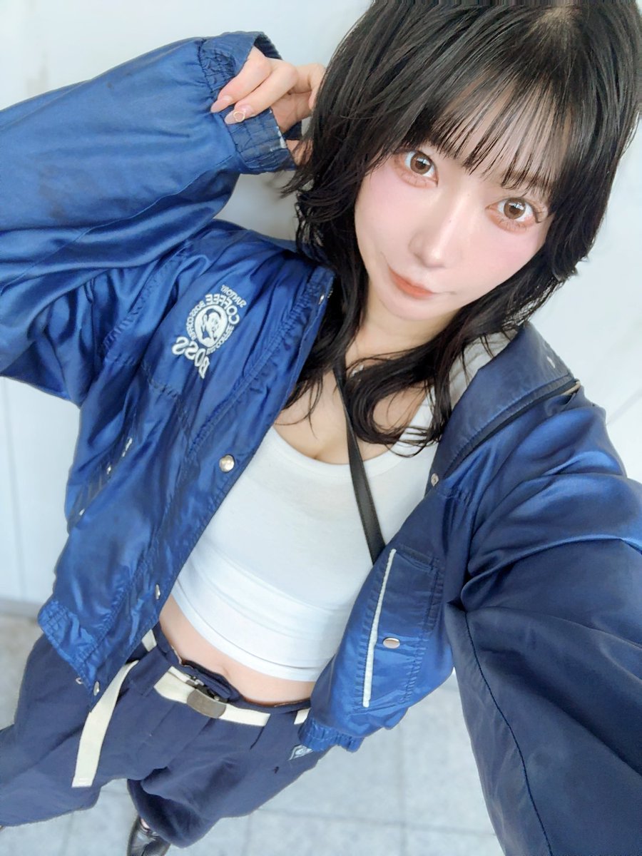 ginghamneko's tweet photo. ΛV会社秘書の

←平日　　　　　　　　　　　　　　　　休日→ https://t.co/oxVDpgqv5U