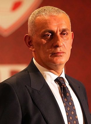 SaracogluSports's tweet photo. 🚨Ertuğrul Akar:

"İbrahim Hacıosmanoğlu Feto terör örgütünün kumpasına rağmen Fenerbahçe şike yaptı demişti ve bu adam TFF Başkanı derhal istifa edeceksin." https://t.co/ytbAnZEe2t