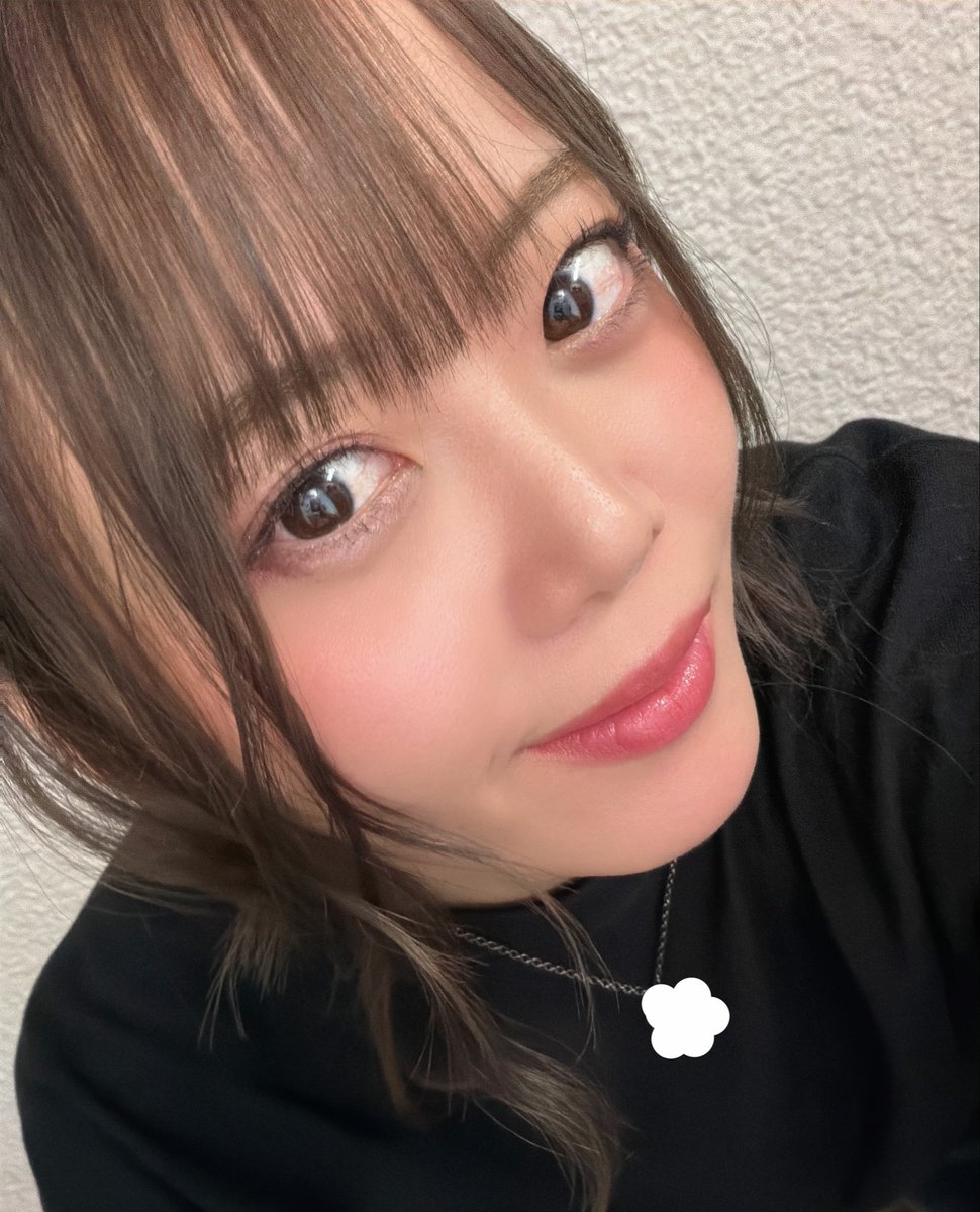 MayuIwatani's tweet photo. 本日も、とある撮影してきたのねん🎵 https://t.co/PZtstm0tjT