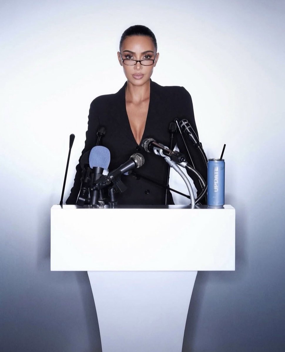 prettyxoxo1d's tweet photo. Tyla reportedly revealed why she turned down Kim Kardashian’s SKIMS offer:

“It’s crazy because they offered me $250K for the deal, but I honestly felt like they didn’t value me enough. As an African artist and a Grammy winner, I believe my fee should be somewhere between $600K and $1M. So I declined the offer because I feel like if I wasn’t African, they wouldn’t have come with such a low offer.”
