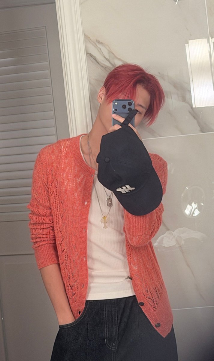 JWYcomfort's tweet photo. We are collecting wooyoung's mirror selca in red hair ~ https://t.co/DGHyOlLLUu