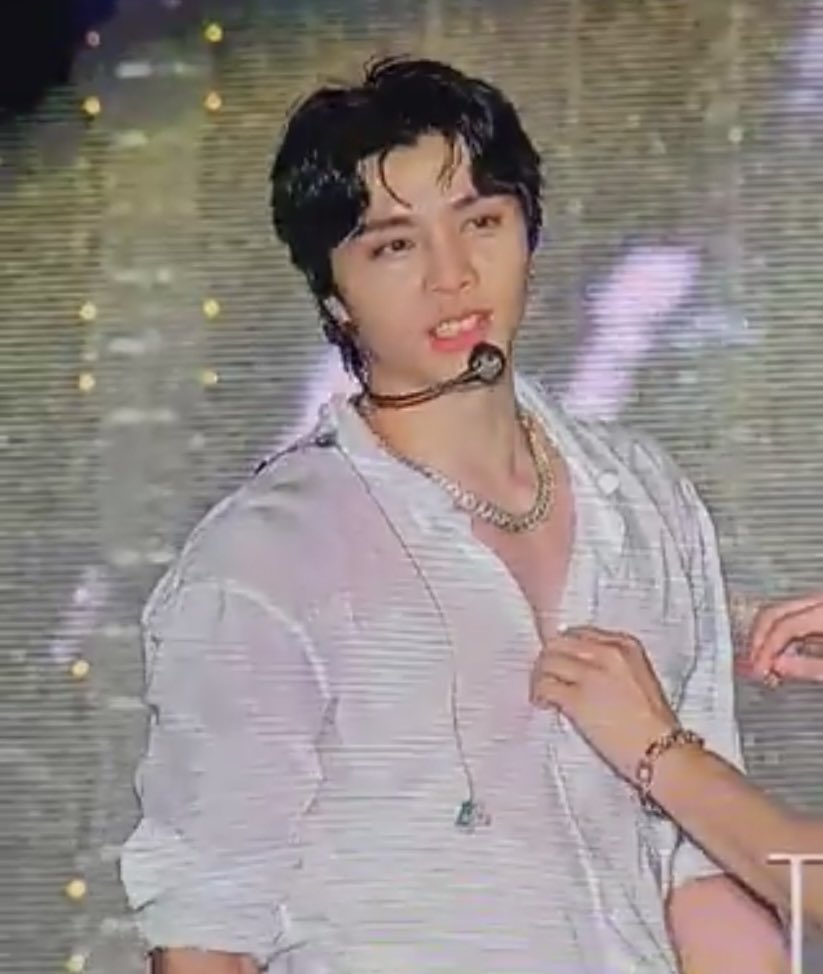 the___suh's tweet photo. Johnny era The Redline emang ganteng bangettttt, tapi Johnny era The Momentum paling MANTEP BENERAN LAYAK DIPANGGIL DADDY😭😭😭😭

APALAGI PAS ITU DIA LAGI BULKING MIMISAN GUE ANJINKKKK😭😭😭😭✋🏻✋🏻✋🏻✋🏻 https://t.co/HMJBBZchWR
