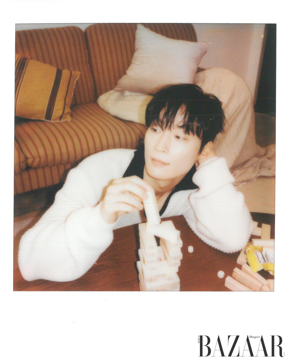 bstage_'s tweet photo. 𝘽𝘼𝙕𝘼𝘼𝙍 𝙃𝙀𝙊 𝙉𝘼𝙈 𝙅𝙐𝙉 𝙋𝙃𝙊𝙏𝙊𝘽𝙊𝙊𝙆 𝙋𝙍𝙀𝙑𝙄𝙀𝙒 𝙊𝙋𝙀𝙉

오직 비스테이지만 만나볼 수 있는 특별한 이벤트를 기대해주세요💙

💙포토북 ·포토카드 · 캘린더 · 포스터 · NFC 키링
🗓️판매오픈 : 2026.10.08 ~

Stay tuned for special events, only on b.stage💙

💙Photobook ·Photocard · Calendar · Poster · NFC Keyring
🗓️Sales Open : 2026.10.08 ~

b.stageでしか体験できない特別なイベントをお楽しみに💙

💙フォトブック · フォトカード · カレンダー · ポスター · NFCキーリング
🗓️販売開始 : 2026.10.08 ~

#바자 #BAZAAR #하퍼스바자 #BAZAARSTAR #바자스타 #허남준 #HEONAMJUN #ホナムジュン #비스테이지 #bstage @bazaarkorea