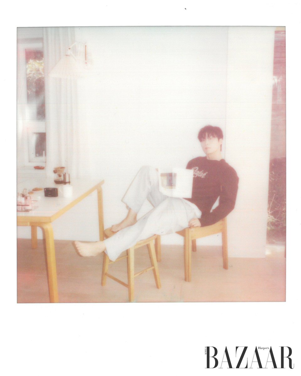 bstage_'s tweet photo. 𝘽𝘼𝙕𝘼𝘼𝙍 𝙃𝙀𝙊 𝙉𝘼𝙈 𝙅𝙐𝙉 𝙋𝙃𝙊𝙏𝙊𝘽𝙊𝙊𝙆 𝙋𝙍𝙀𝙑𝙄𝙀𝙒 𝙊𝙋𝙀𝙉

오직 비스테이지만 만나볼 수 있는 특별한 이벤트를 기대해주세요💙

💙포토북 ·포토카드 · 캘린더 · 포스터 · NFC 키링
🗓️판매오픈 : 2026.10.08 ~

Stay tuned for special events, only on b.stage💙

💙Photobook ·Photocard · Calendar · Poster · NFC Keyring
🗓️Sales Open : 2026.10.08 ~

b.stageでしか体験できない特別なイベントをお楽しみに💙

💙フォトブック · フォトカード · カレンダー · ポスター · NFCキーリング
🗓️販売開始 : 2026.10.08 ~

#바자 #BAZAAR #하퍼스바자 #BAZAARSTAR #바자스타 #허남준 #HEONAMJUN #ホナムジュン #비스테이지 #bstage @bazaarkorea